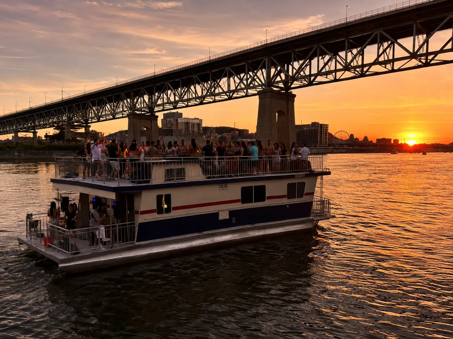 House Boat with Slide 1